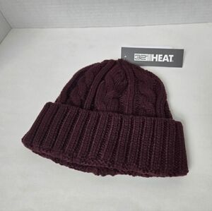 Cable Knit Beanie - 32 Degrees